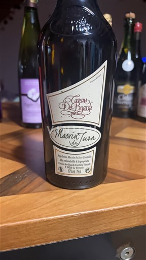 Jura Macvin-du-Jura Caveau des Byards 2015
