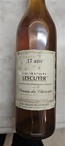 Poitou-Charentes Pineau des Charentes SCEA Briard Blanchard Spéciale 17 ans Neleten.