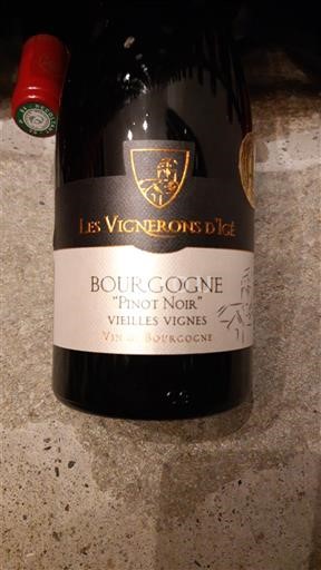 Burgundsko Les vignerons Igé Vieilles Vignes 2020