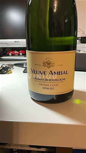 Burgundy Crémant de Bourgogne Veuve Ambal Grande Non-Vintage