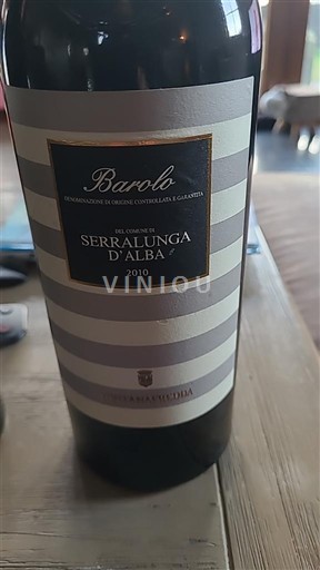 Piëmont Barolo Fontanafredda Serralunga d'Alba 2010