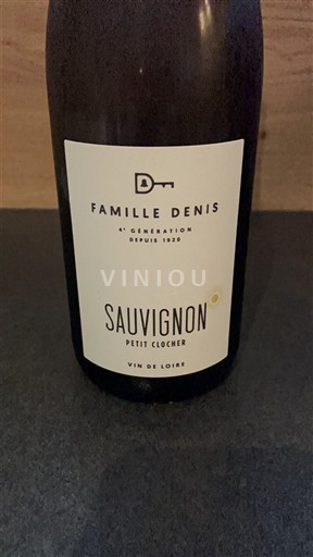 Loire Valley Famille Denis Petit Clocher 2024