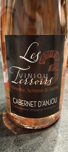 Loire Valley Cabernet d'Anjou Les 3 Terroirs 2024