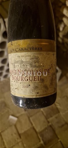 Loire Valley Saint-Nicolas-de-Bourgueil Les Caractères 2012