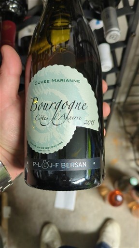 Burgundy Burgundy Côtes d'Auxerre P. & J.-F. Bersan Marianne 2015