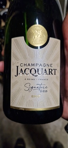 Mousserende wijnen Blanc brut Signature Champagne Jacquart 2016 Frankrijk Champagne AOC