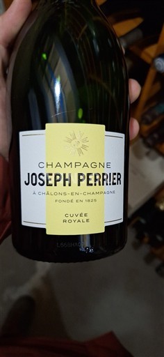 Samppanja Joseph Perrier Royale 2024