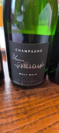 Šampanja Šampanjec Yann Alexandre Brut Noir Neleten.