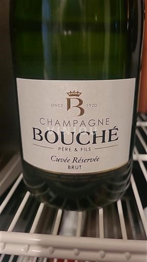 Champagne Bouché Père & Fils Réservée Icke årgångsbetecknad