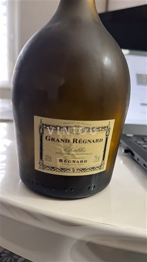 Burgundsko Chablis Grand Régnard 2022