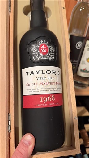 Portugal Oporto Taylor's Very Old Single Harvest Port 1968