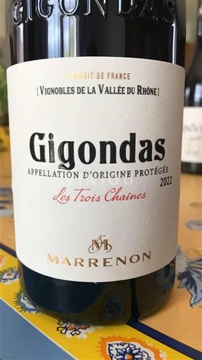 Rhônen laakso Gigondas Marrenon Les Trois Chênes 2022