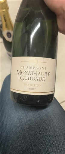 Šampanja Šampanjec Moyat-Jaury Guilbaud Tradition Neleten.