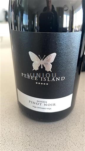 Ontario Lake Erie North Shore VQA Pelee Island Réserve Pinot Noir 2020