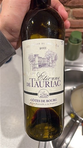 Burdeos Côtes-de-bourg Etienne de Tauriac 2011