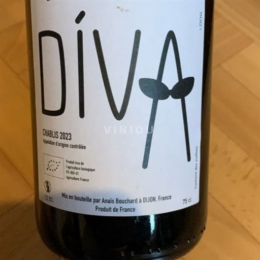 Burgundy Chablis Díva La cuve en ville Micro chai urbain 2023