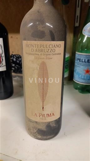 Abruzzo Wines Montepulciano d'Abruzzo La Piuma Non-Vintage
