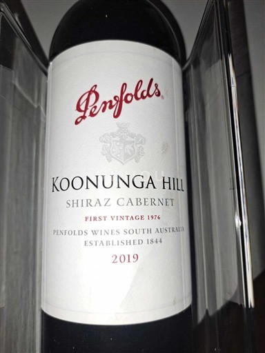 Jižní Austrálie Nespecifikováno Penfolds Koonunga Hill Shiraz Cabernet 2019