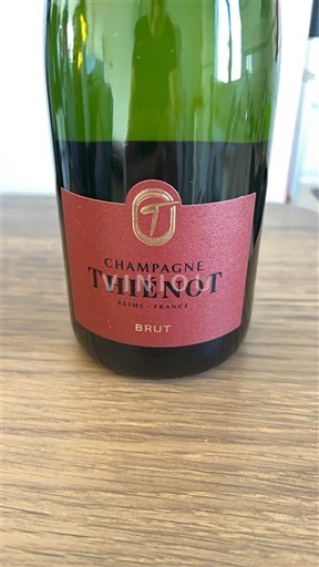 Šampanja Šampanjec Thienot Neleten.
