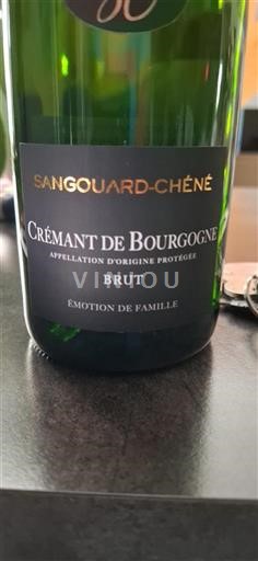 Burgundi Crémant de Bourgogne Sangouard-Chêne Émotion de Famille Ei vuosikertaa