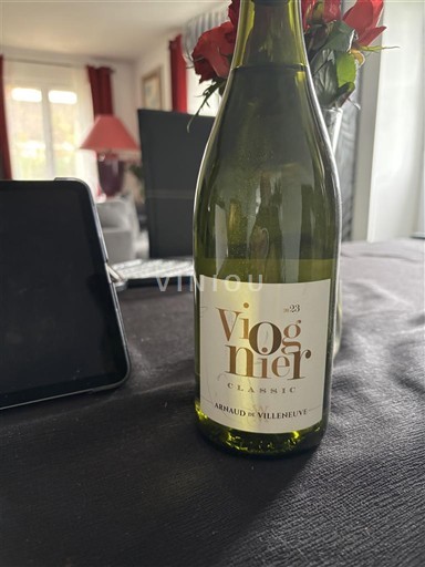 Languedoc ja Roussillon Katalonianrinteet Arnaud de Villeneuve Viognier Classic Ei vuosikertaa