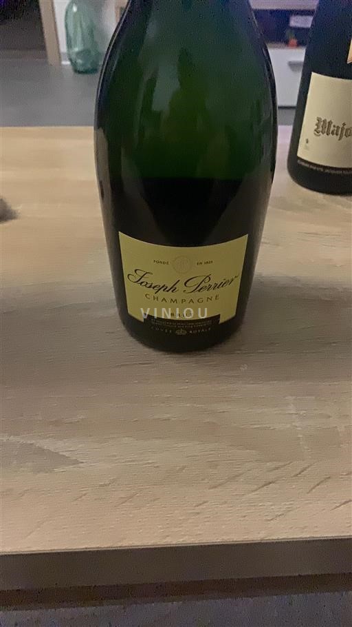 Samppanja Joseph Perrier Royale 2018