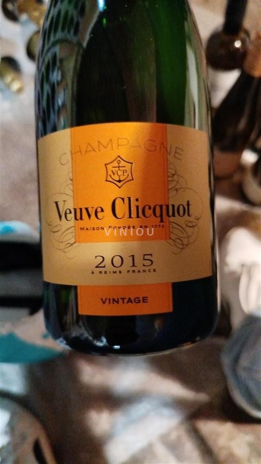 Champagne Sâm-panh Veuve Clicquot Vintage 2015