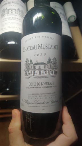 Bordeaux Côtes-de-Bordeaux Château Muscadet 2010
