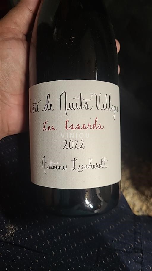 Burgundi Côte de Nuits -kylät Antoine Lienhardt Les Essards 2022
