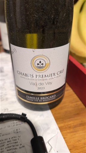 Burgundy Chablis Premier Cru Famille Brocard Vau de Vey 2023
