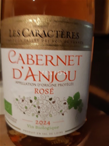 Thung lũng sông Loire Cabernet-d'Anjou Les Caractères 2024