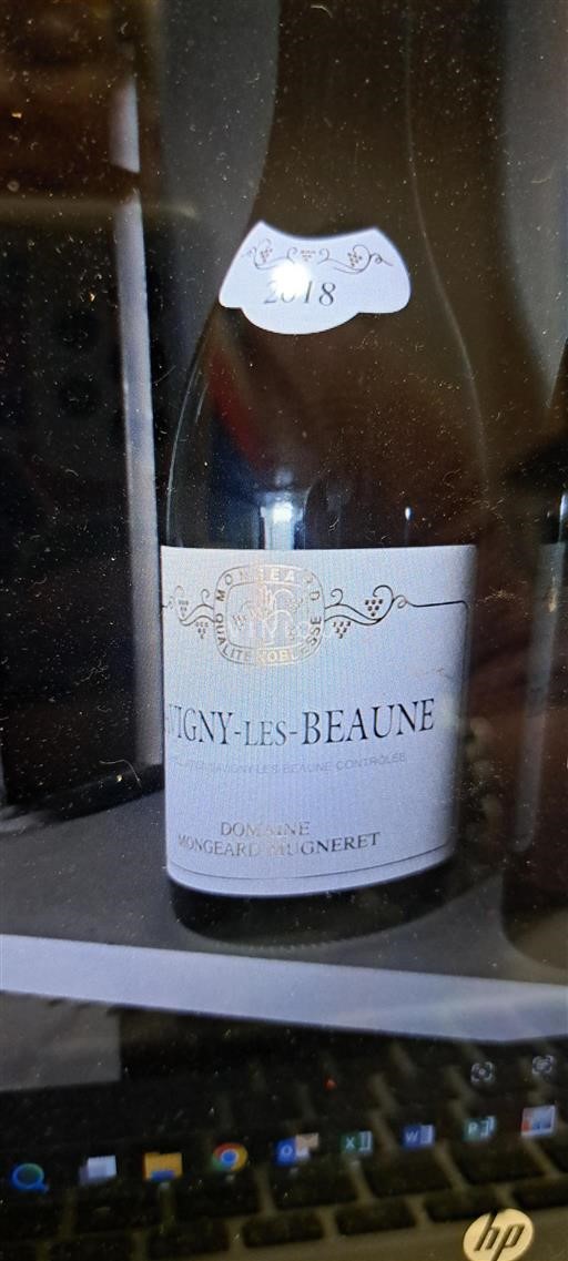 Burgundy Savigny-lès-Beaune Domaine Mongeard-Mugneret 2018