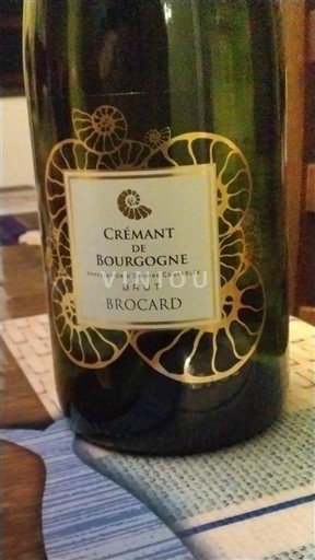 Burgundi Crémant de Bourgogne Brocard Ei vuosikertaa