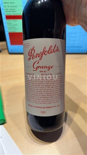 Jižní Austrálie Nespecifikováno Penfolds Grange 2003