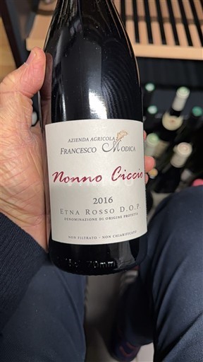 Vinos Rouge sec Nonno Ciccio Azienda Agricola Francesco Modica 2016 Italia Sicilia No especificado DOC
