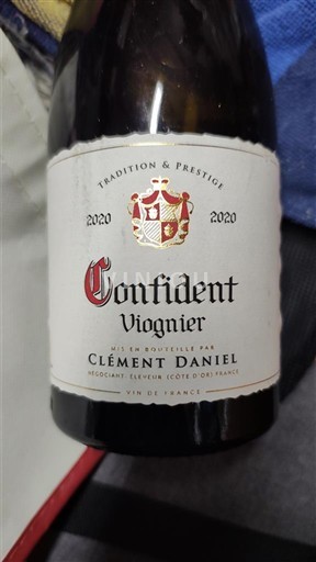 Thung lũng sông Loire Viên Clément Daniel Confident 2020