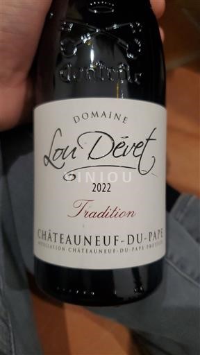 Rhônen laakso Châteauneuf-du-Pape Domaine Lou Devet Tradition 2022
