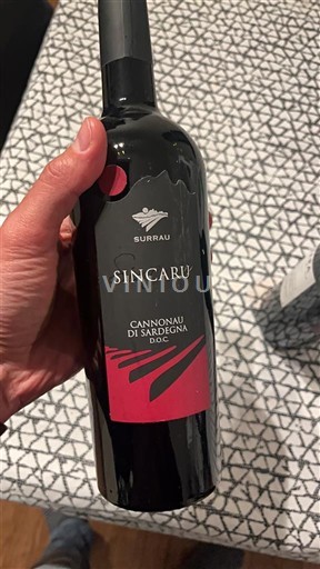 Vinos Rouge sec Sincaru Surrau 2020 Italia Cerdeña Cannonau de Cerdeña DOC