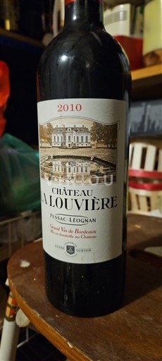 Bordeaux Pessac-Léognan Château La Louvière 2010