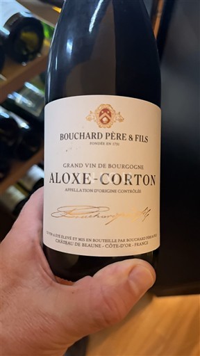 Borgogna Aloxe-Corton Bouchard Père & Fils 2022
