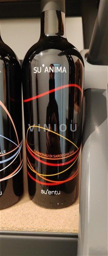 Vinos Rouge sec Su' Anima Su'entu 2020 Italia Cerdeña Cannonau de Cerdeña DOC