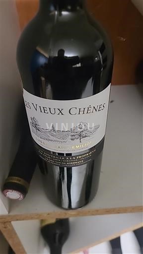 Bordeaux Saint-Émilion Les Vieux Chênes Icke årgångsbetecknad