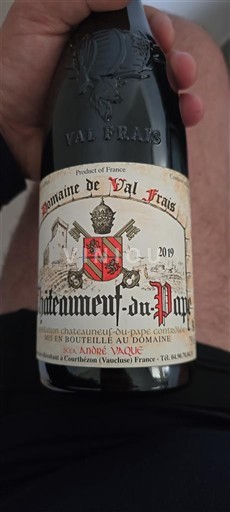 Rhônen laakso Châteauneuf-du-Pape Domaine Val Frais 2019