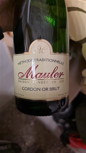Neuchâtel Neuchâtel AOC Mauler Cordon Or Brut Neleten.