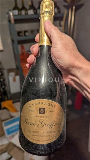 Šampanja Šampanjec Premier Cru René Geoffroy Premier Cru Cumières Neleten.