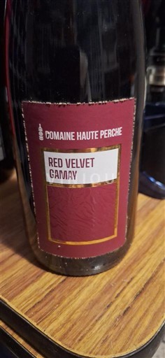 Dolina Loare Ni doloceno Domaine Haute Perche Red Velvet Gamay 2021