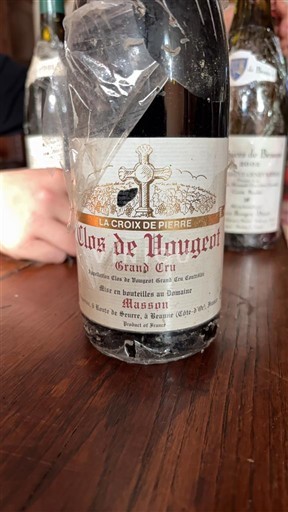 Burgundy Clos-de-Vougeot Grand Cru Maison Louis Max La Croix de Pierre 2000