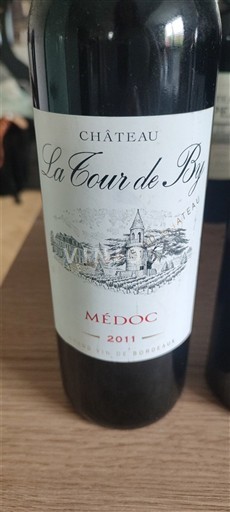 Bordeaux Médoc Château La Cour de By 2011