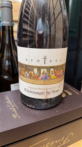 Rhônen laakso Châteauneuf-du-Pape Usseglio Raymond & Fils Les Apôtres 2019