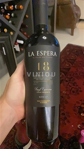 Rượu vang Rouge sec 18 Meses Gran Reserva La Espera 2019 Argentina San Juan Không được chỉ định